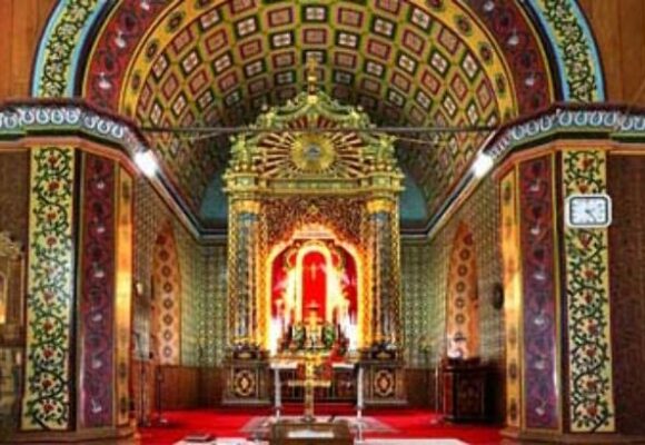 Tech Billionaire, Ordered to Reopen  Public City Beach